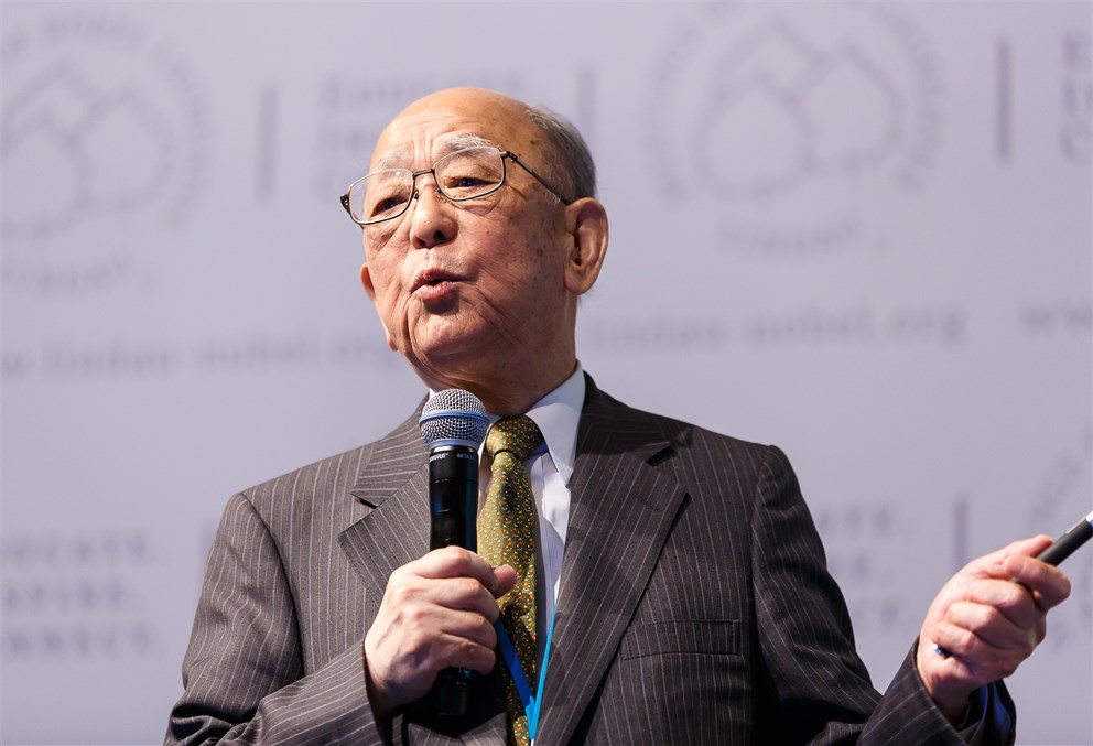 Laureate Akira Suzuki at the 63rd Meeting.