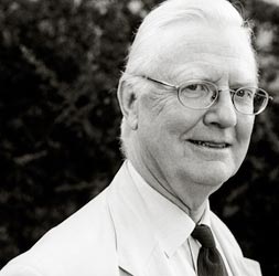 Photo of Sir James Mirrlees 