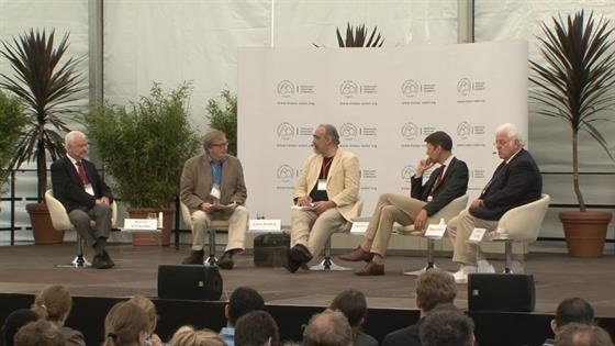 Panel Discussion (2012) - Panel Discussion on Mainau Island on the topic of the future of energy supply and storage.
