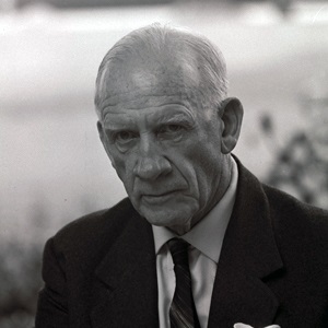 Photo of Sir Robert Robinson