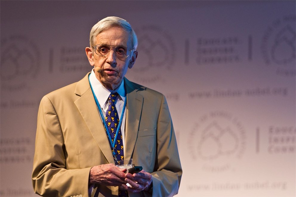 John Nash Jr. (Laureate, Economic Sciences 1994) lecturing on "Ideal Money and the Motivation of Savings and Thrift"