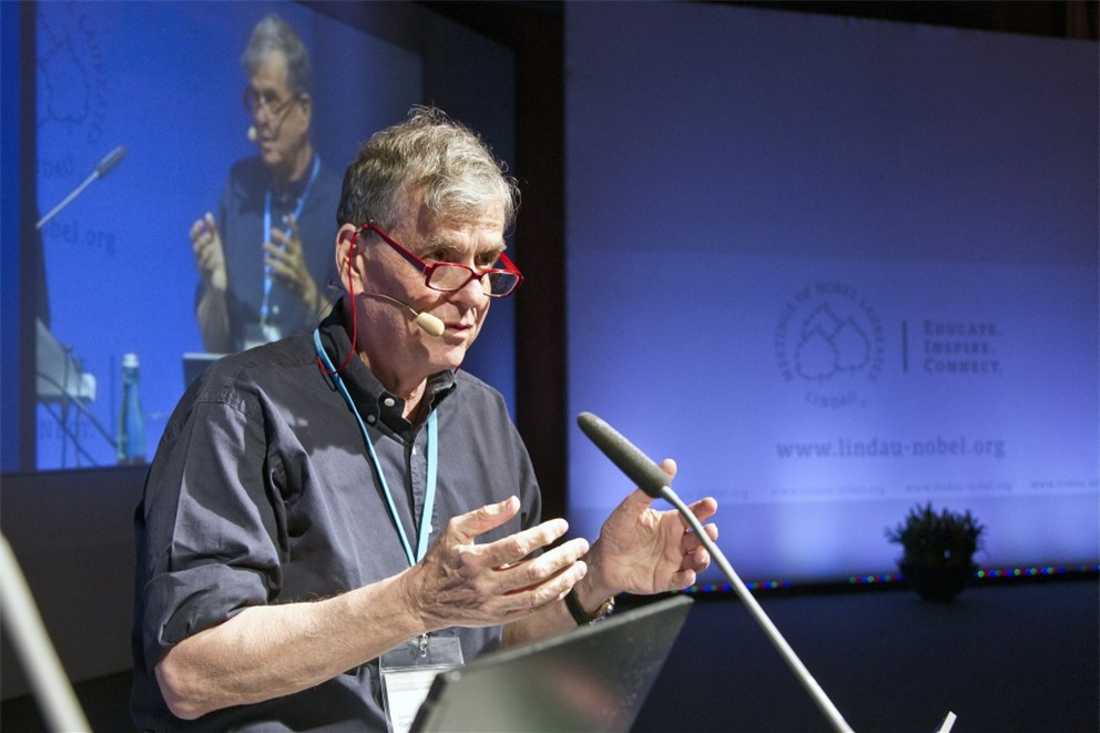 Nobel Laureate Aaron Ciechanover during his lecture at the 61st Lindau Nobel Laureate Meeting