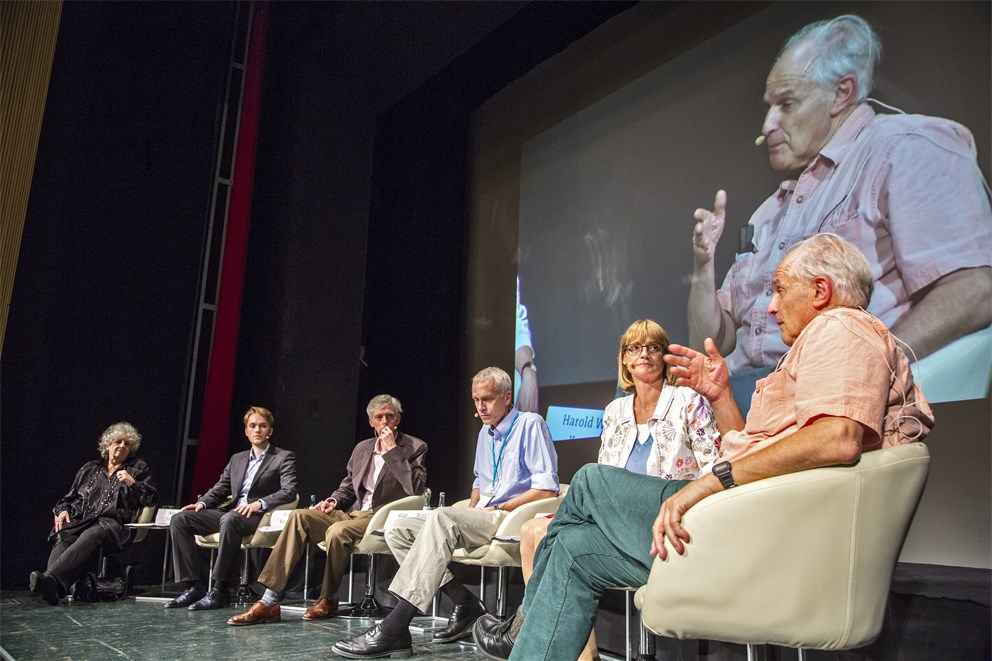 Panel discussion "Why Communicate" with Ada Yonath, Brian Kobilka and Sir Harold Kroto.