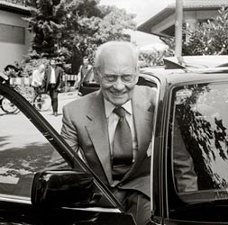 Manfred Eigen