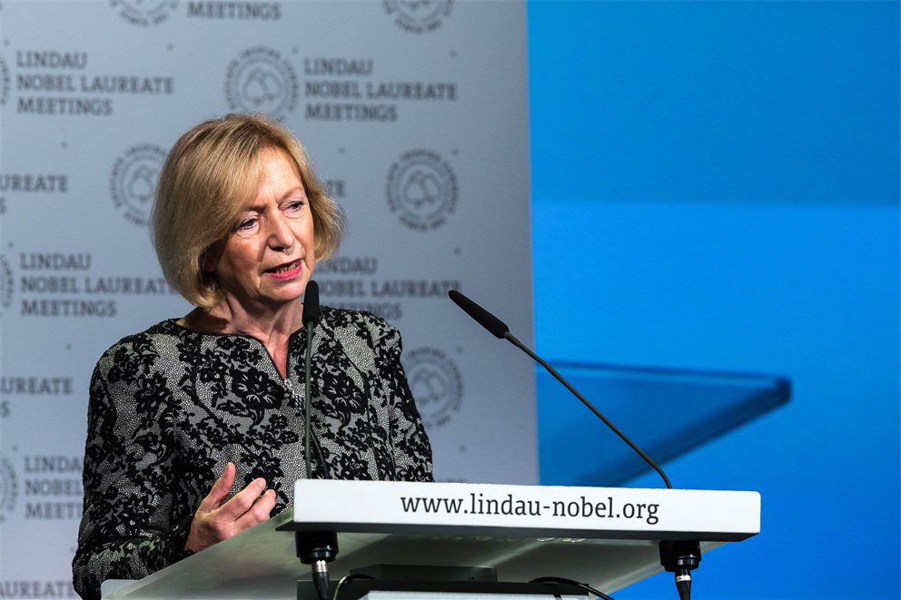 Johanna Wanka holding her address and laudation to Wolfgang Schürer at the Lindau Nobel Laureate Meeting 2016.