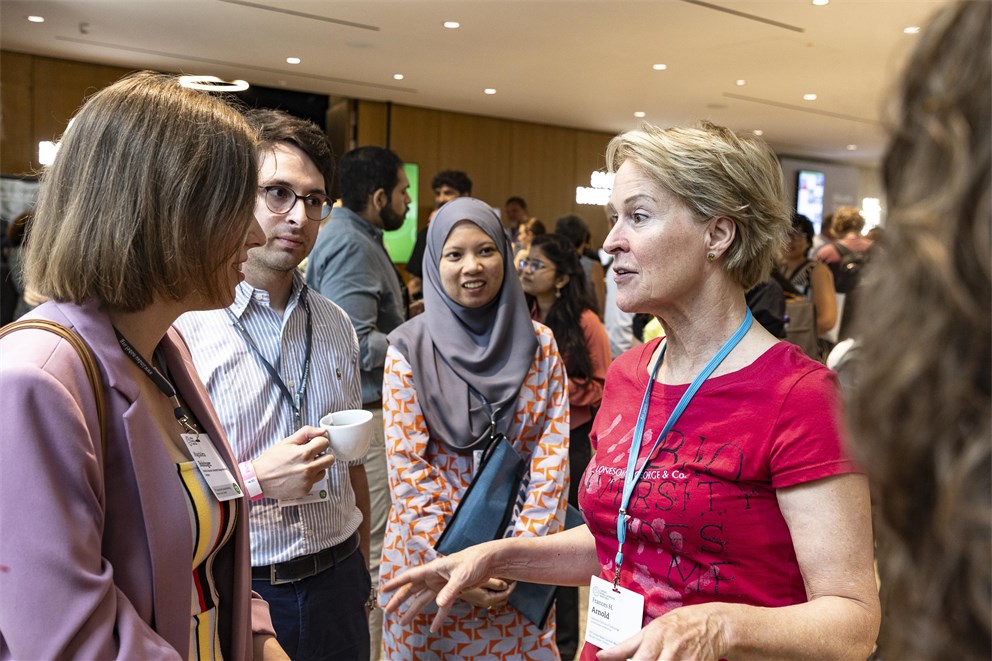 Frances Arnold conversing with Young Scientists
