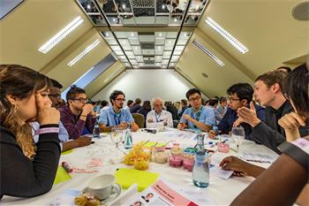 Robert Huber - Robert Huber and young scientists at the BASF 'World Café' 