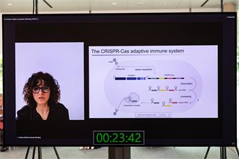 Emmanuelle Charpentier - Emmanuelle Charpentier delivering her opening lecture 'CRISPR-Cas9: Transforming Life Sciences With Bacteria'.