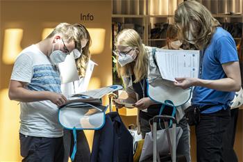 Registration - Young scientists registering for the 71st Lindau Nobel Laureate Meeting.